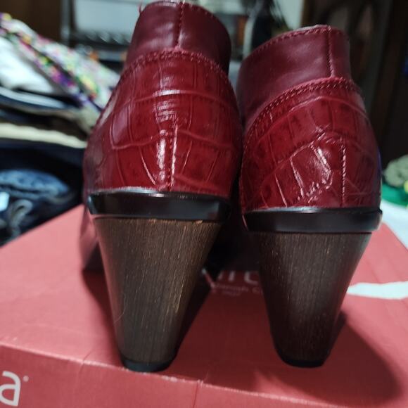 SANITA EUC WOMEN'S SIZE 38 eu. 7 US BLISS-BEVERLY ANKLE BOOTS SHOES - Picture 6 of 12